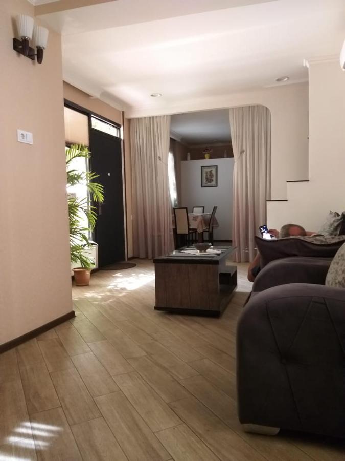 Lasha Apartment 第比利斯 外观 照片